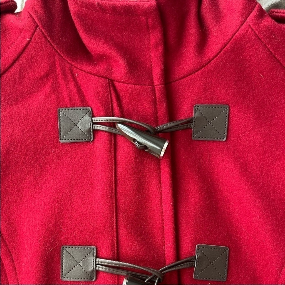 london Fog Women’s Wool, red peacoat with hood Size SP - Picture 3 of 9